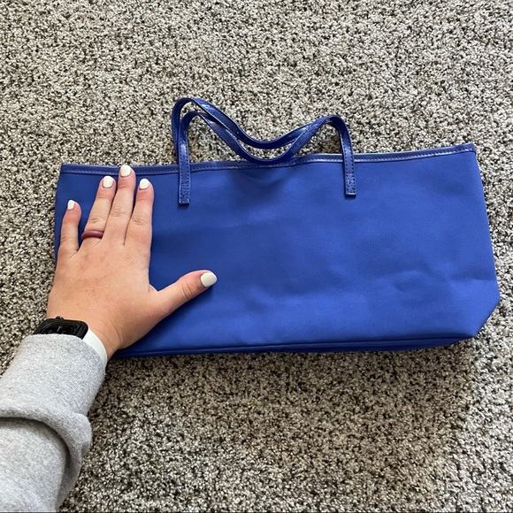 NWOT cosmetic bag - Picture 5 of 5